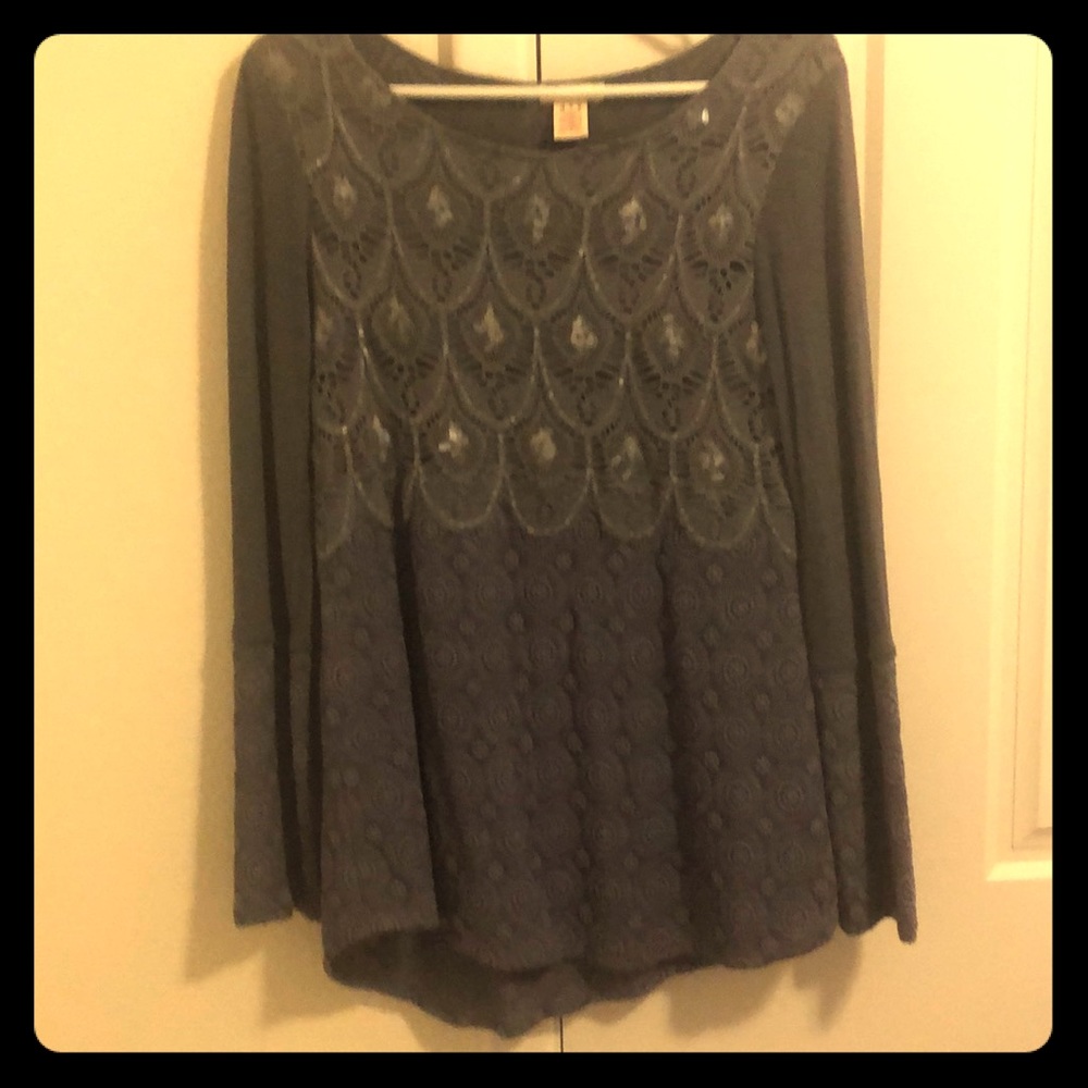 Sundance Cotton and rayon top